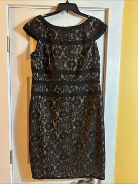 Adrianna Papell Black Lace Sheath Dress/ Cocktail Dress
